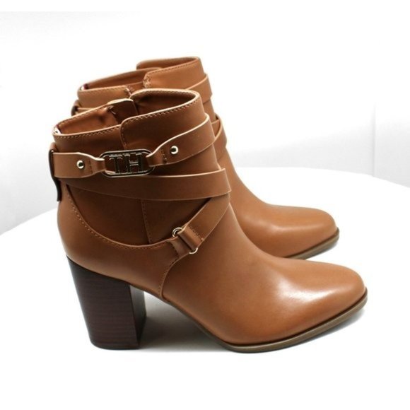 Tommy Hilfiger Darhla Block Heel Bootie (size 7.5) - Picture 3 of 8